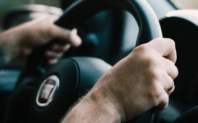 Conduite : comment coordonner son volant avec sa trajectoire ?